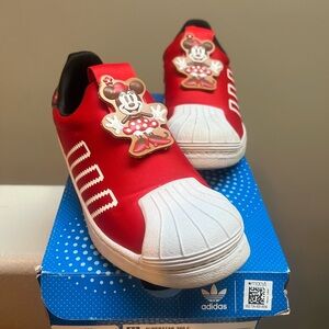 ♥️ Disney Minnie ADIDAS (size 1)